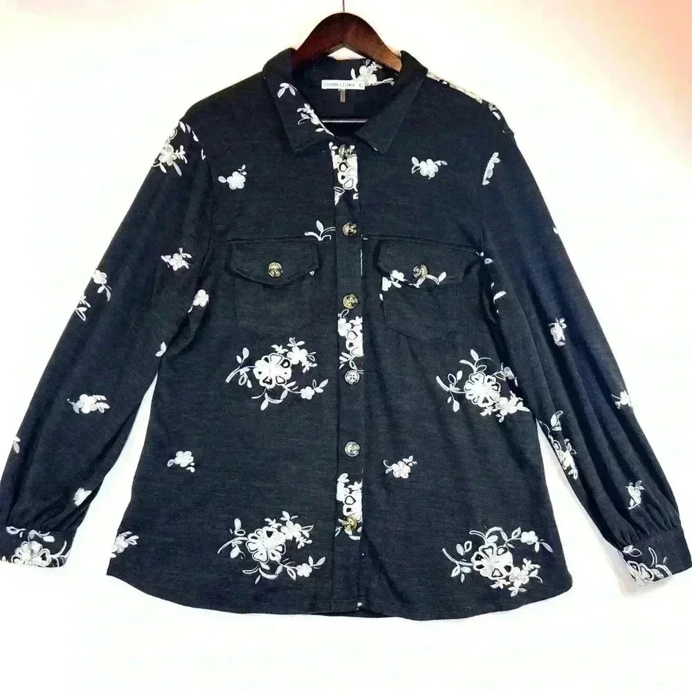 Figueroa & Flower size XL floral embroidered button down shacket sweater black‎